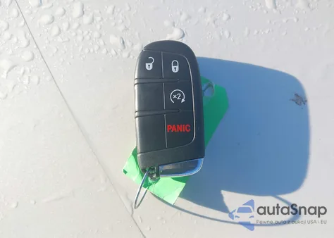 2021 Jeep Renegade Latitude Fwd z USA, uszkodzony, nr VIN ZACNJCBB3MPM21596